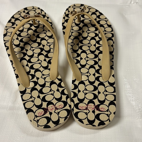 Coach Flip Flops - Picture 2 of 5